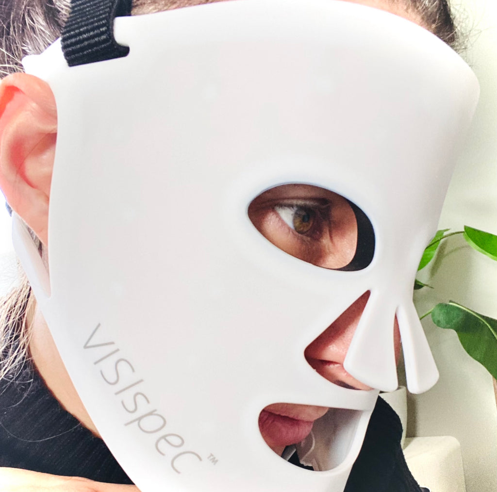 Silicone or Transparent Light Shield, Which LED Mask Is Right For You?